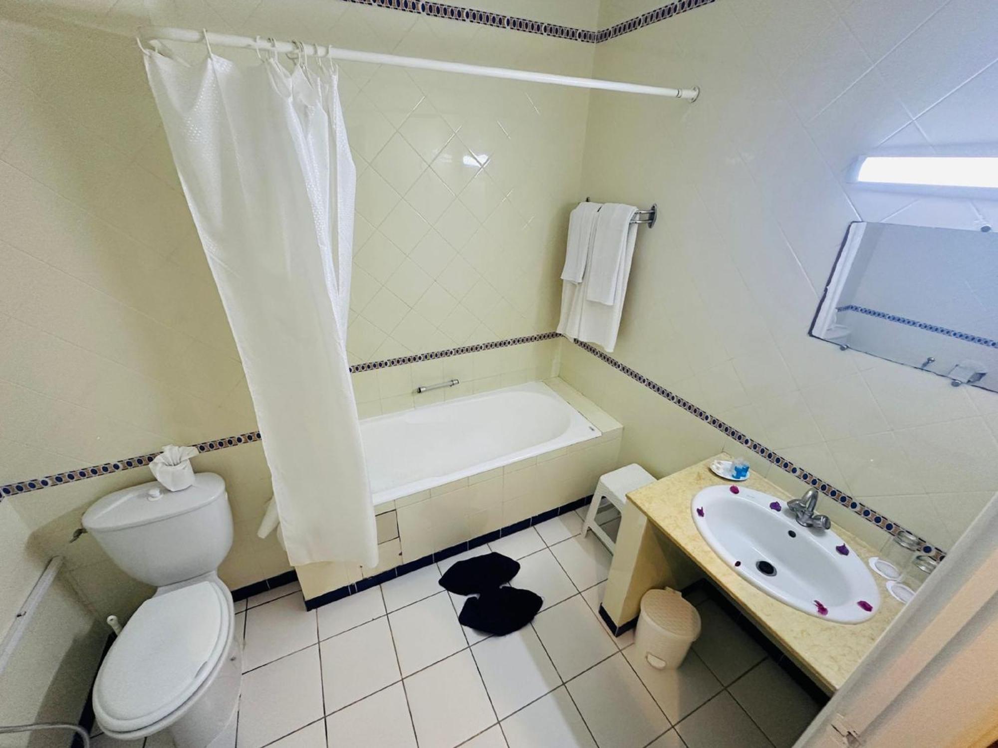 Hotel Best Beach- Family Only Chott Meriem エクステリア 写真